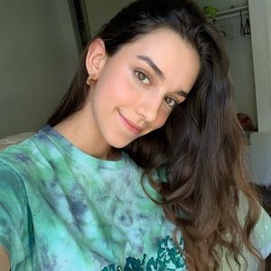 Meet your Posher, Bella